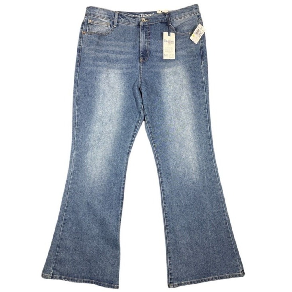 WallFlower Womens Fearless Curvy Super High Rise Flare Jeans Blue 17 WFM13876F